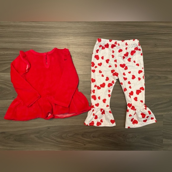 Baby Starters Red Girl Velour Daddy’s Valentine top with bell bottoms size 12M - Picture 2 of 9